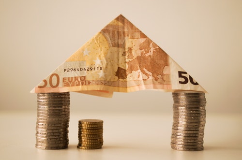 bank-notes-budget-capitalism-12619