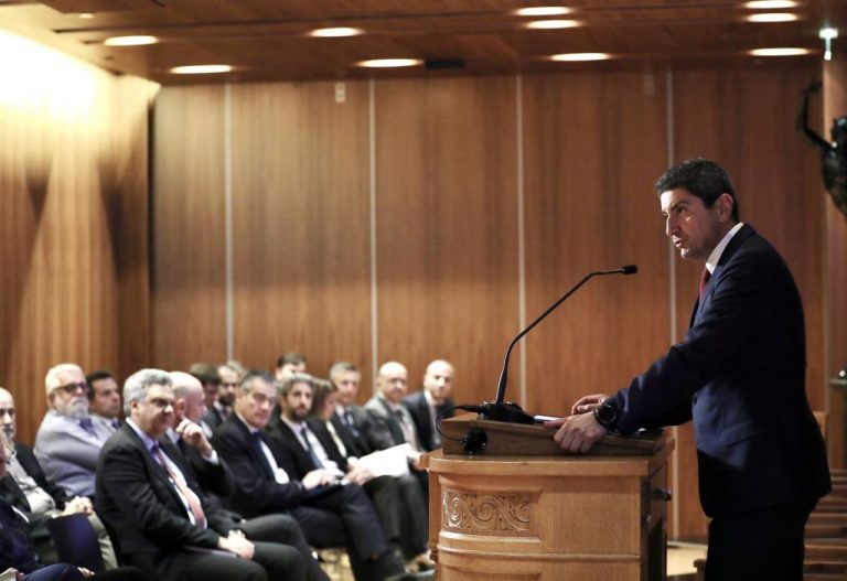 augenakis.exostr1-768×527